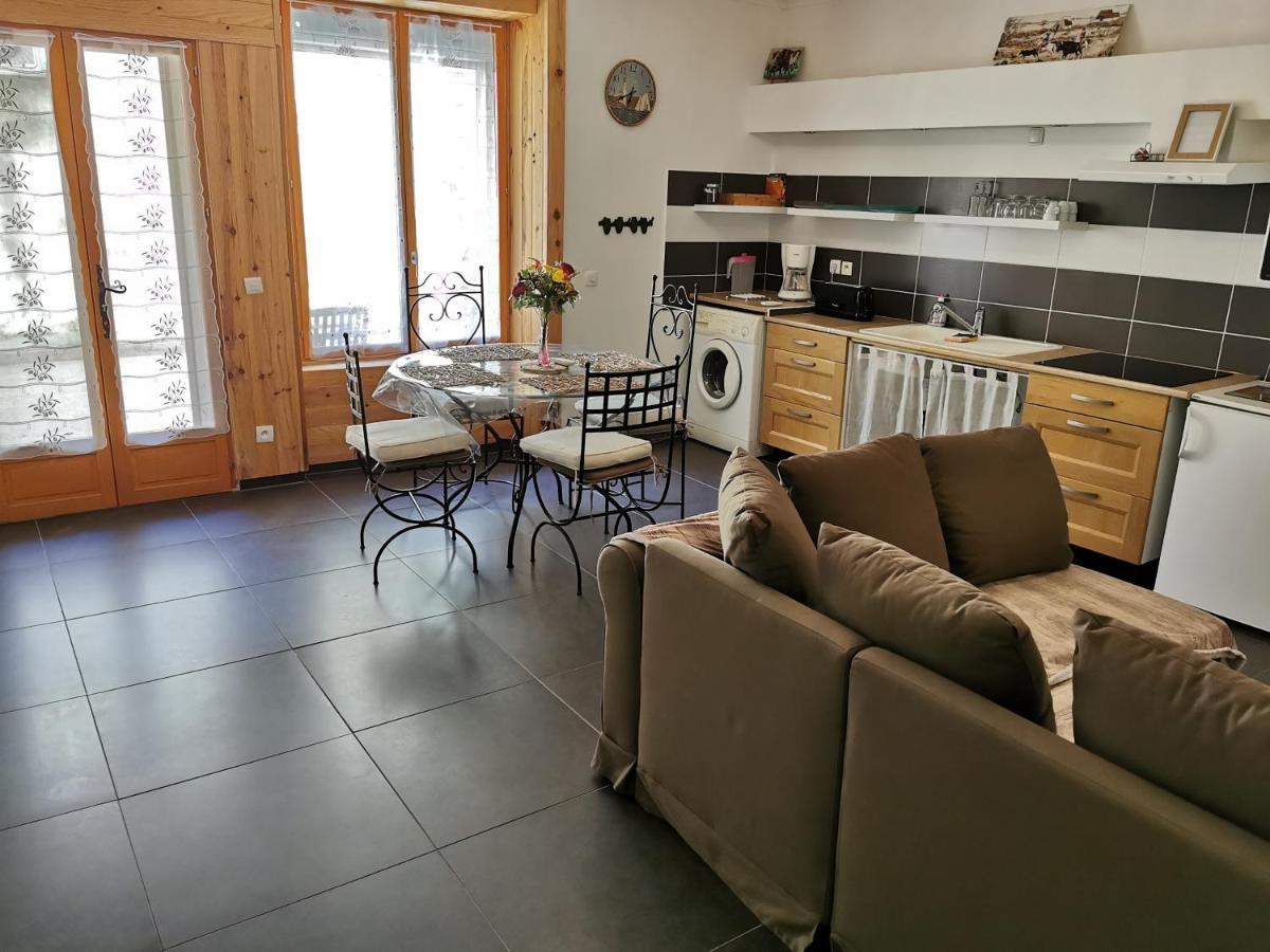 Apartmán Les Oliviers, Avec Terrasse Beaucaire  Exteriér fotografie